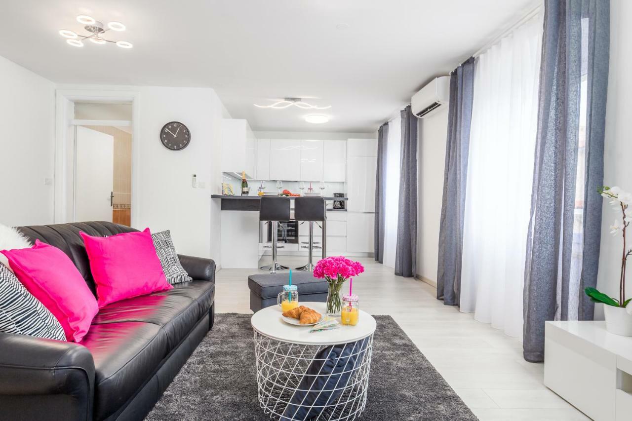 Apartment City Point Rijeka Bagian luar foto